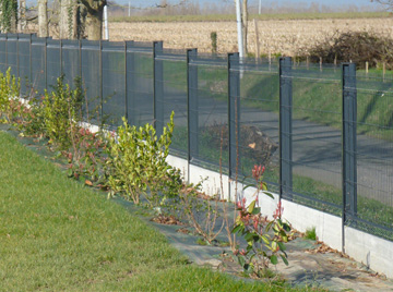 travaux d’entretien de vos clôtures​​​​​​​